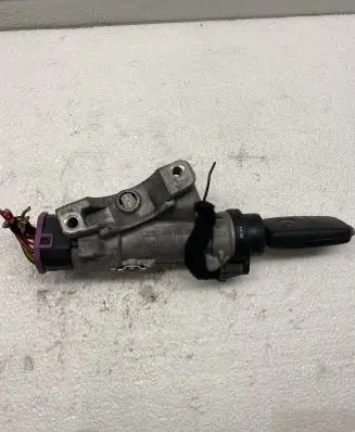 Volkswagen PASSAT B5 Ignition lock 4B0905851HF2