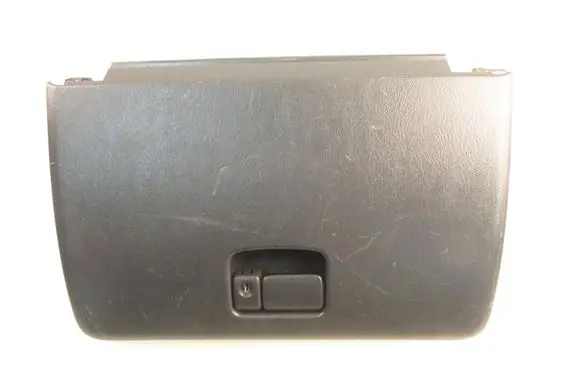Suzuki Grand Vitara I Glove box 