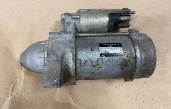 Mercedes-Benz Sprinter W906 Starter motor 4280005511 A6519060025