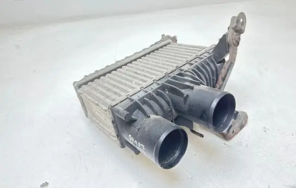 Toyota Avensis T250 Intercooler radiator 873067D IA1097