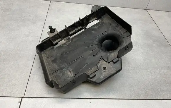Skoda Rapid (NH) Battery tray 6C0915321D