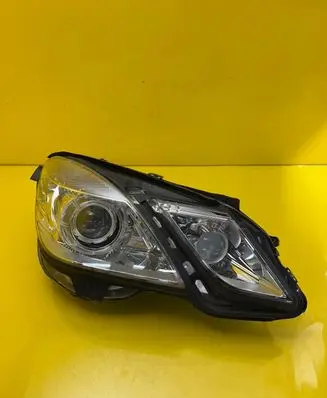 Mercedes-Benz E W212 Headlight/headlamp A2128205861