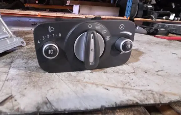 Light switch