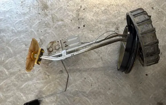 Hyundai H-1, Starex, Satellite Fuel level sensor 