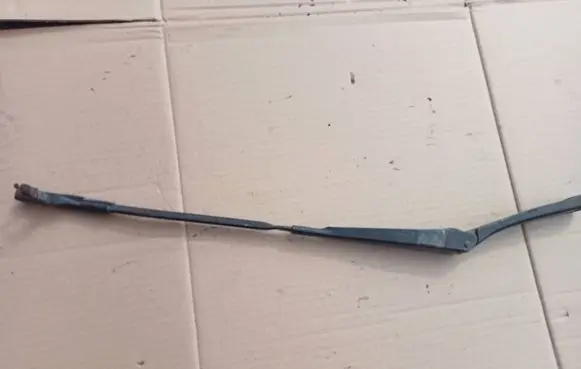 Audi A3 S3 A3 Sportback 8P Front wiper blade arm 8P1955409E