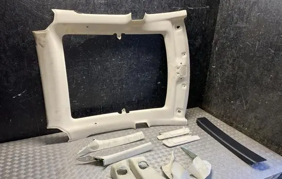 Tesla Model S Headlining 100247600G