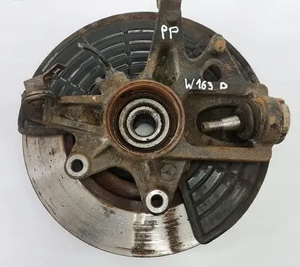 Mercedes-Benz ML W163 Front wheel hub