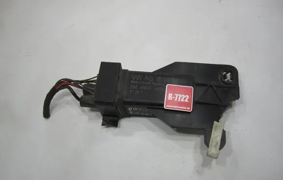 Volkswagen Polo V 6R Coolant fan relay 5J0919506 05H00