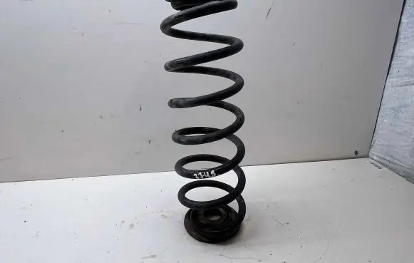 Volkswagen Touran I Rear coil spring