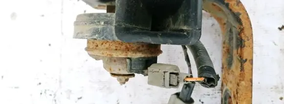 Ford Mondeo MK II Horn signal CH2035