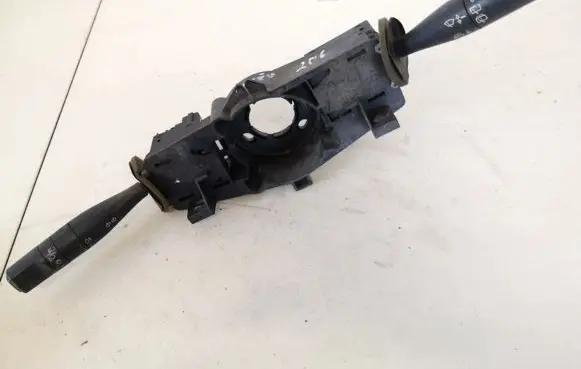 Peugeot 206 Wiper turn signal indicator stalk/switch 34394302 61580078