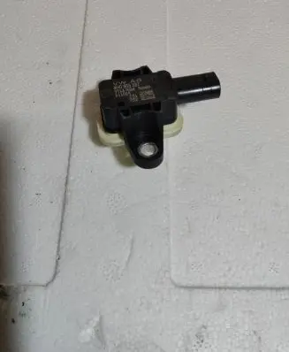Skoda Fabia Mk3 (NJ) Airbag deployment crash/impact sensor 4H0955557