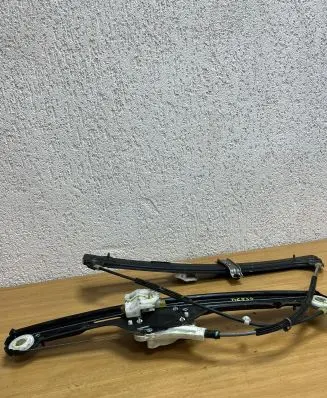BMW X5 E70 Front door electric window regulator 7166379E D6838