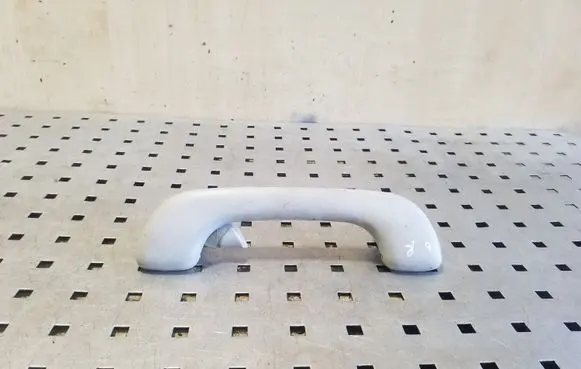 Nissan Qashqai Rear interior roof grab handle 8200003209