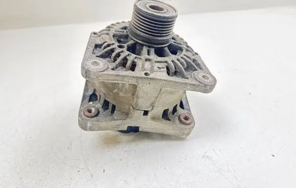 Nissan Note (E11) Generator/alternator 8200386806C 2542945D