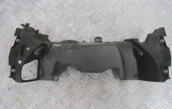 BMW 2 Active Tourer U06 Bonnet wind deflector 8403904