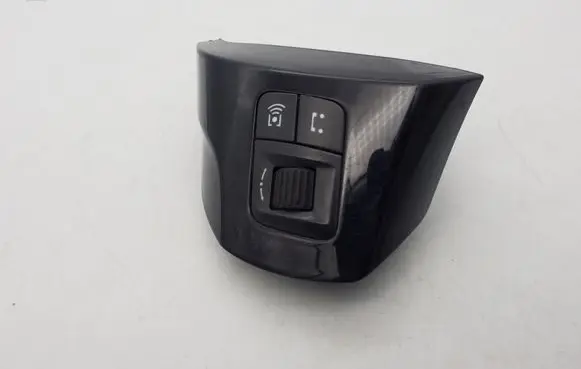 Opel Corsa D Steering wheel buttons/switches 13222331