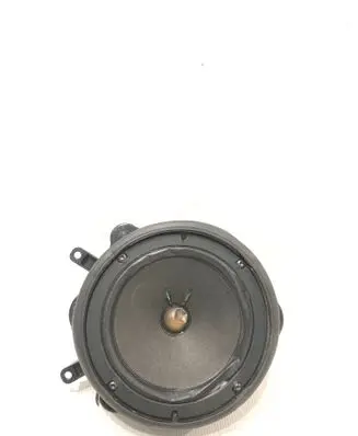 Audi A3 S3 A3 Sportback 8P Front door speaker