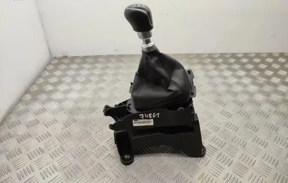 Ford Ecosport Gear shifter/selector GN157C453KC8MH6
