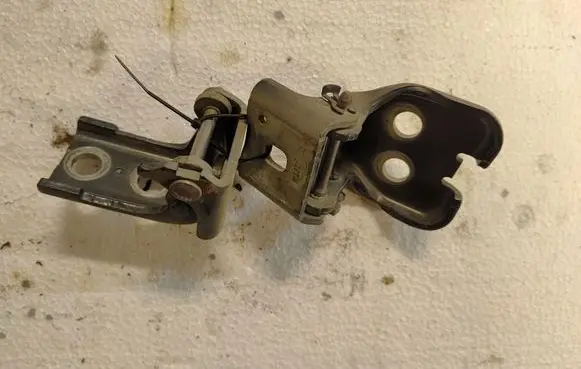 Peugeot 5008 Rear door hinge set PEUGEOT-5008 2009-2016 KTPD