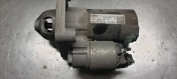 Peugeot 208 Starter motor 9674077280 ESM18E8 7K50325MZB