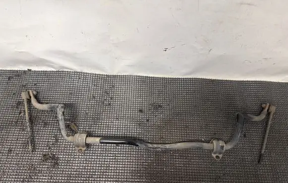 Hyundai Santa Fe Front anti-roll bar/sway bar 548102W000