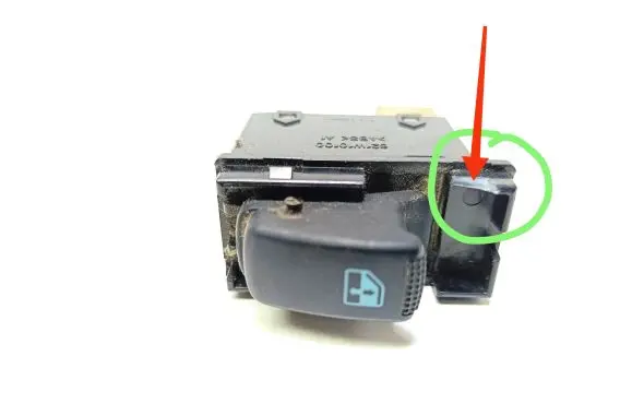 Hyundai Trajet Electric window control switch