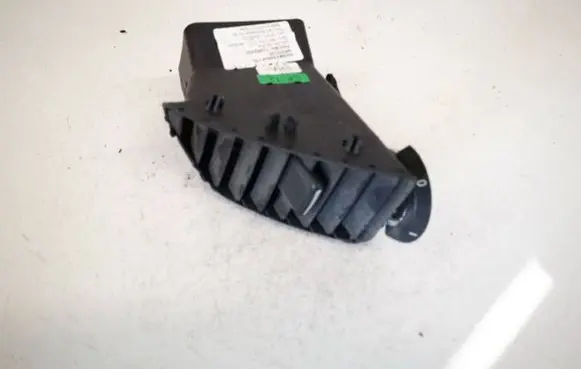 Opel Insignia A Dash center air vent grill 13282235