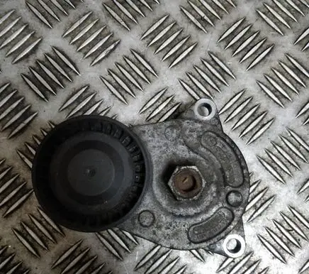 Land Rover Range Rover L405 Generator/alternator belt tensioner