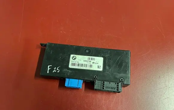 BMW X3 F25 Gateway control module 9354758 61359354758