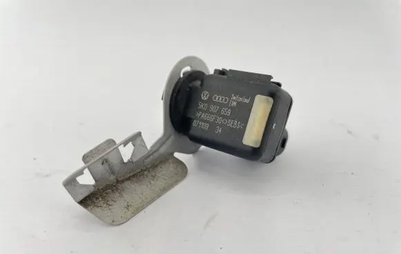 Volkswagen PASSAT CC Air quality sensor 5K0907659