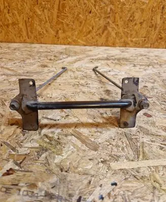Mitsubishi Outlander Battery bracket 