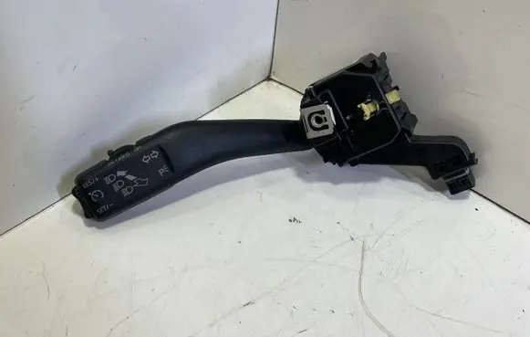 Volkswagen Golf Plus Indicator stalk 1K0953513