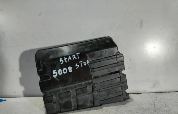 Peugeot 5008 Other engine bay part