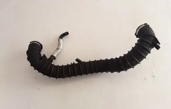 Renault Master II Air intake duct part 8200453032