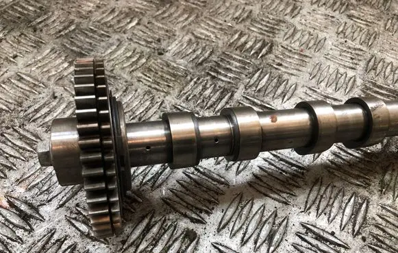 Opel Vivaro Camshaft 130246760R