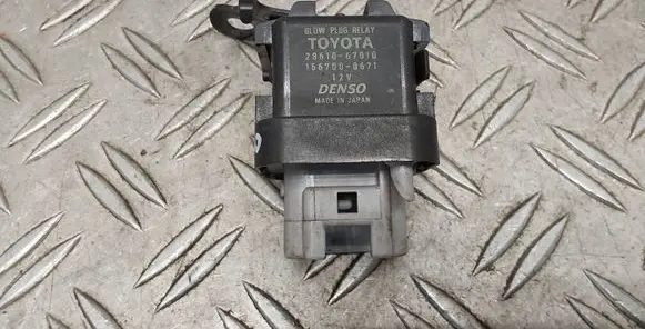 Toyota Verso Glow plug pre-heat relay 2861067010