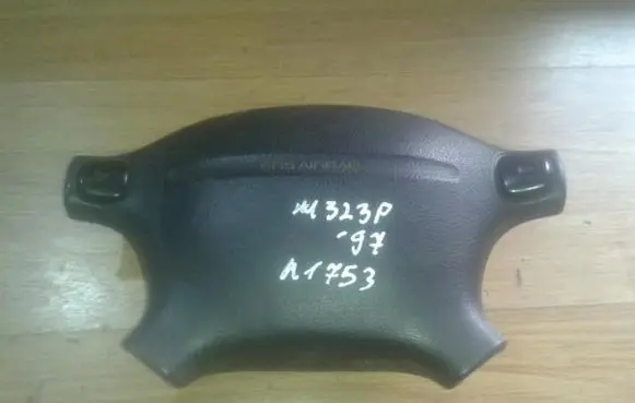 Mazda 323 Steering wheel airbag bg1t57k00