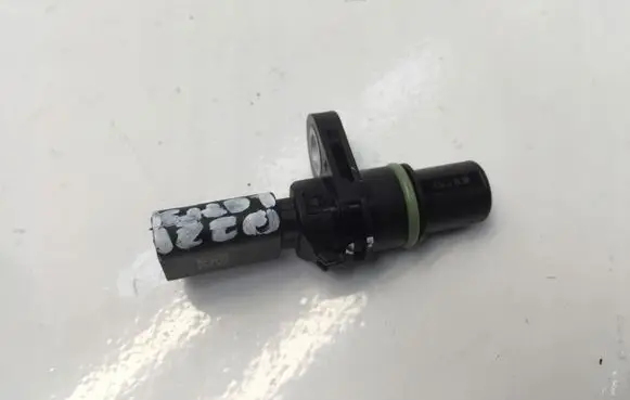 Audi Q2 - Camshaft position sensor 04L907601A