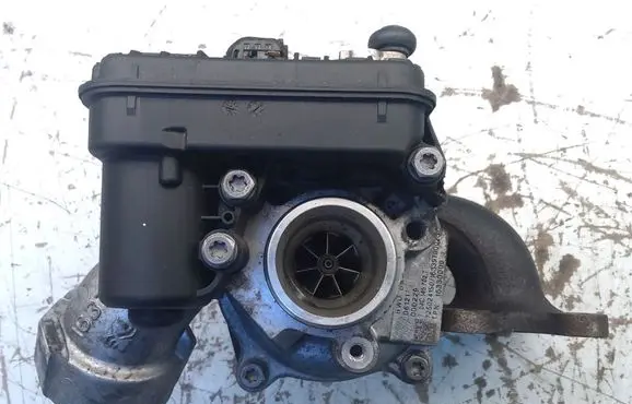 Volkswagen Polo VI Turbo 04C145702T