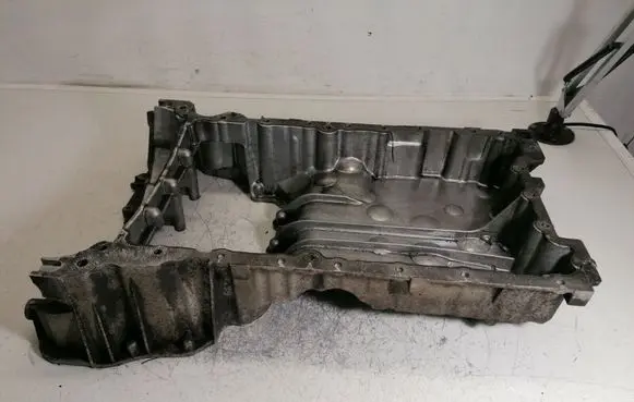 Oil sump