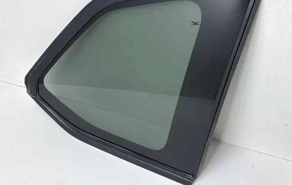 Subaru Forester SL Rear side window 43R005844 DOT23 4000751