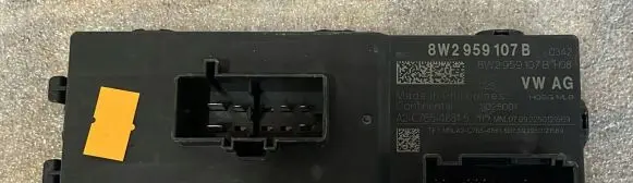 Audi A4 S4 B9 Tailgate/trunk control unit/module 8W2959107B