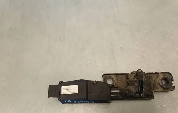 Audi A6 Allroad C7 Tailgate/trunk/boot lift motor 4F9827383H 020414 0037581