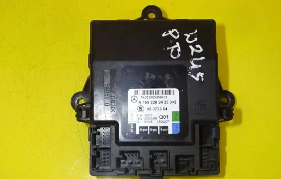 Mercedes-Benz B W245 Door control unit/module A1698208426 05072354