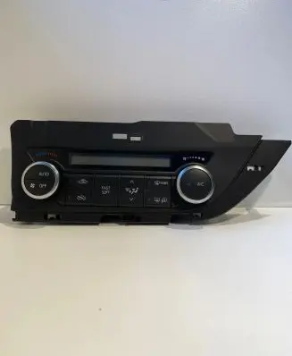 Toyota Auris E180 Climate control unit 5590002380 6983R34B