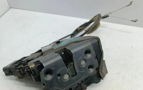 Mazda 3 I Front door lock 3N6AA21812D 924013200