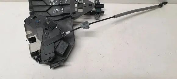 Volvo V60 Front door lock 31301738 A046465 40514141