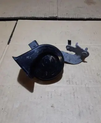Audi A4 S4 B9 8W Horn signal 8T0951223A