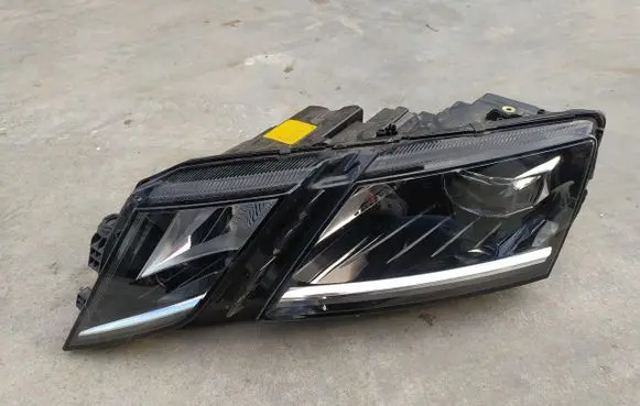 Skoda Octavia Mk3 (5E) Headlight/headlamp 5E1941016F